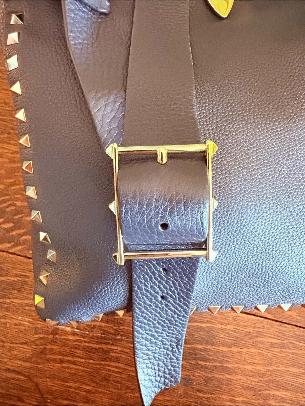 Valentino Garavani Rockstud Navy Pebbled Calfskin Flip-Lock Messenger / Hobo